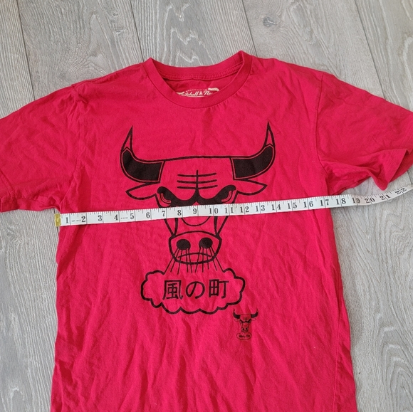 Mitchell & Ness Chicago Bulls T-shirt - Picture 3 of 5